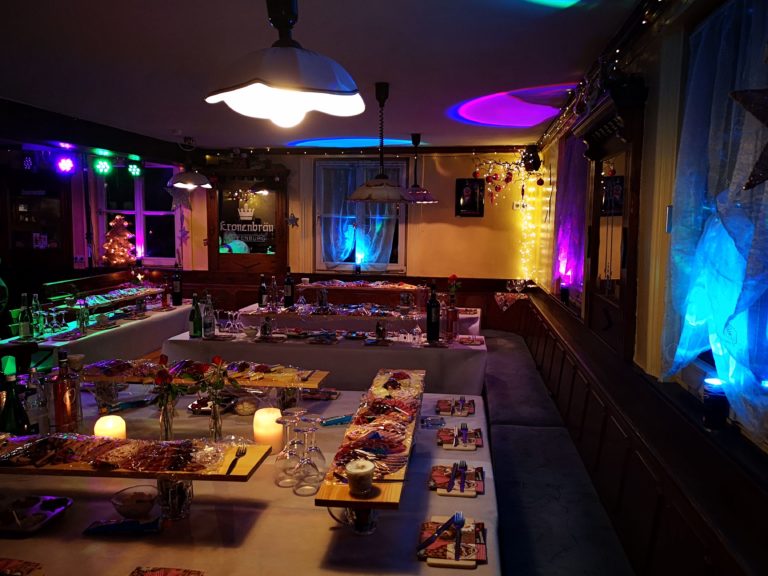 Ihr Event- und Hochzeits-DJ aus der Ortenau. Mobiler DJ im Kreis Lahr, Kinzigtal, Haslach, Biberach, Offenburg, Emmendingen, Schwanau, Hohberg, Ettenheim, Kehl