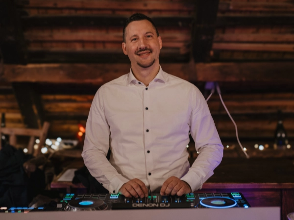 DJ für eine Weihnachtsfeier in der Ortenau