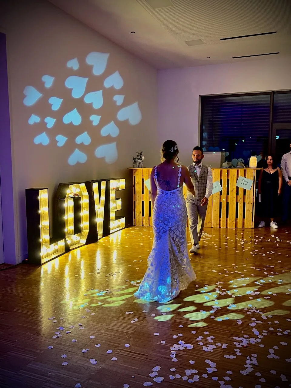Herzchen Gobo beim Eröffnungstanz